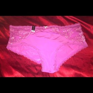 Torrid cheeky 3 purple and ivory lace